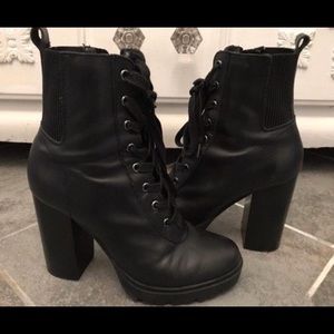 Steven Madden Latch Black Leather